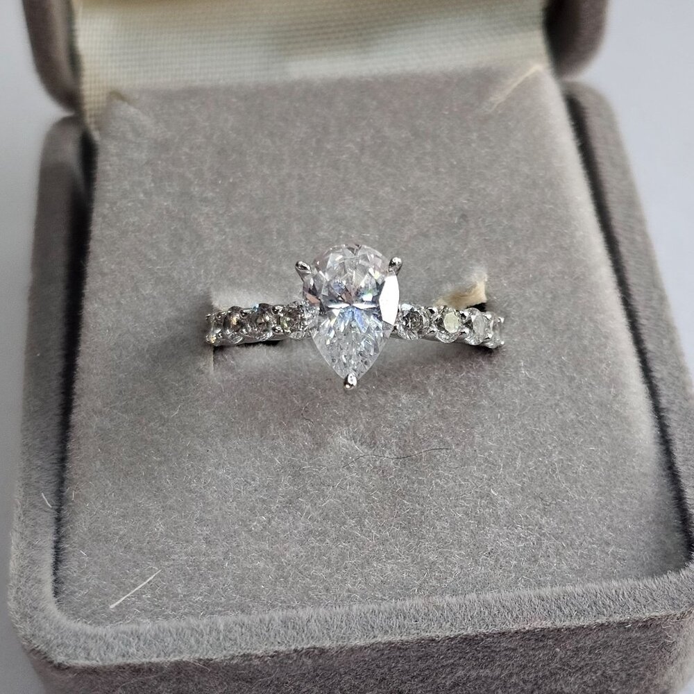 Pear-Shaped Cubic Zirconia Engagement Ring Accent Stones Sterling Silver Size 6